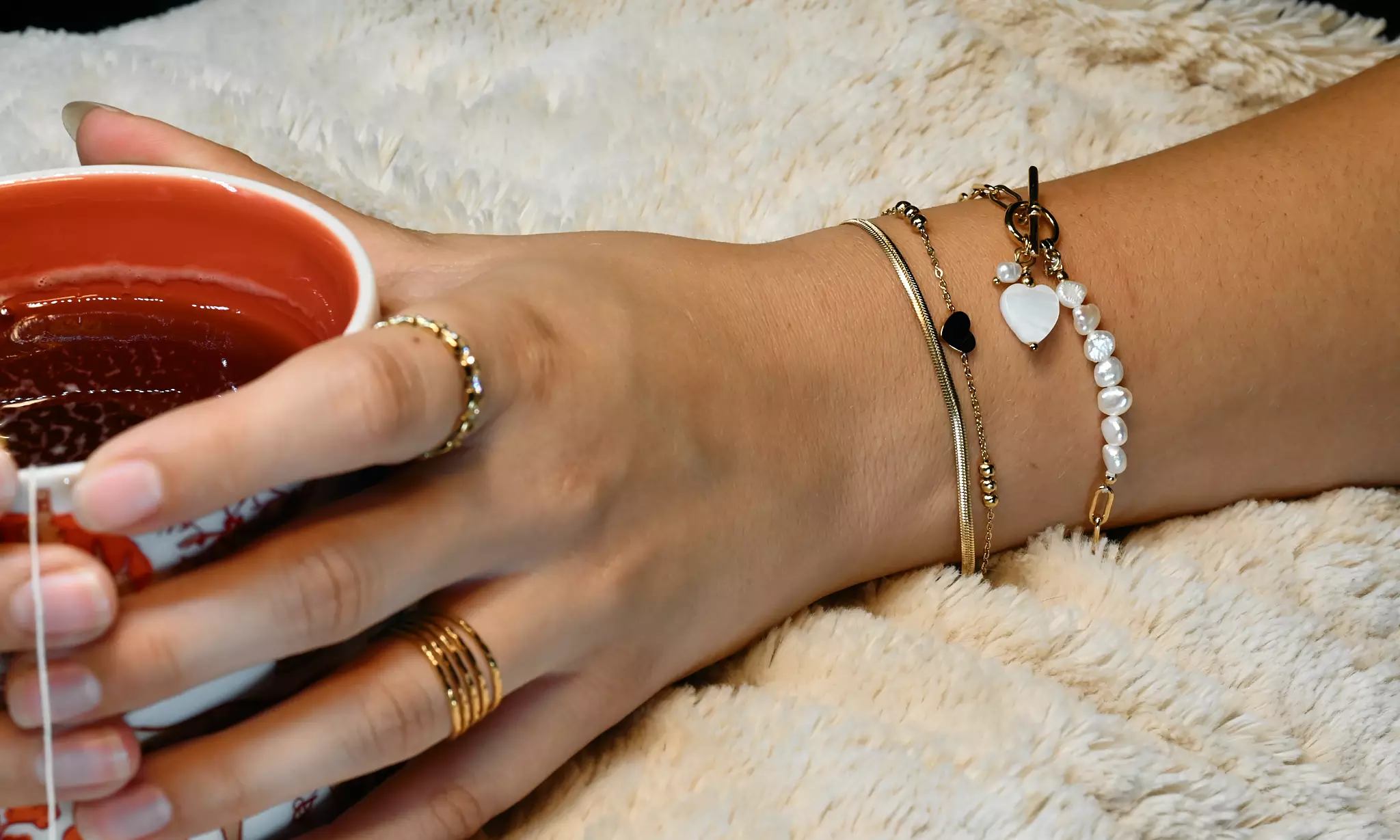 Schakelarmband met zoet-waterpareltjes