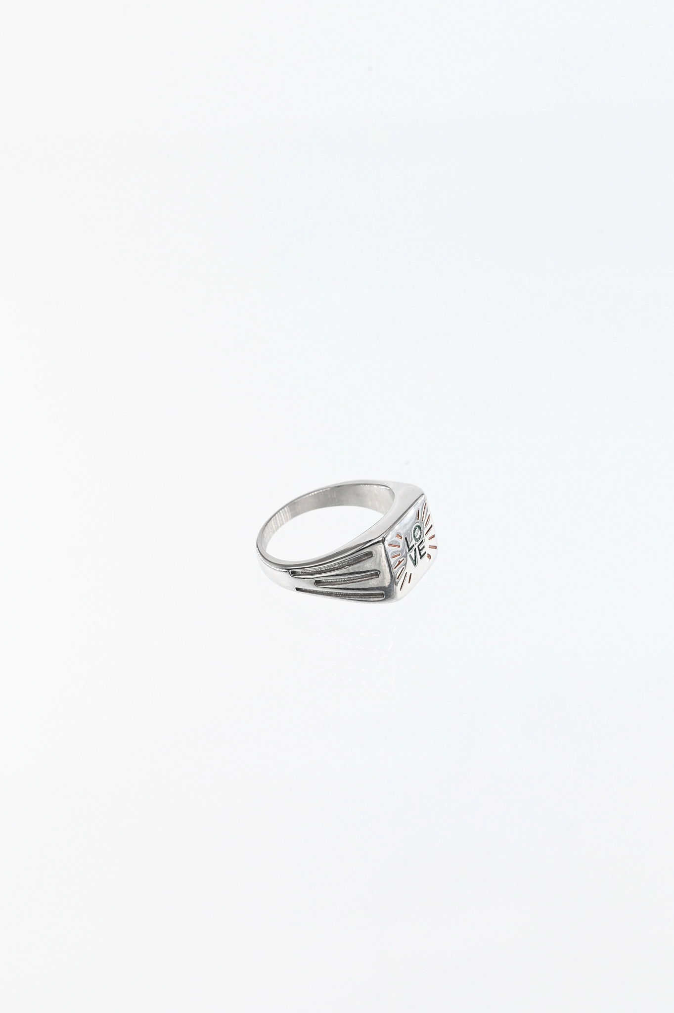 LOVE ring