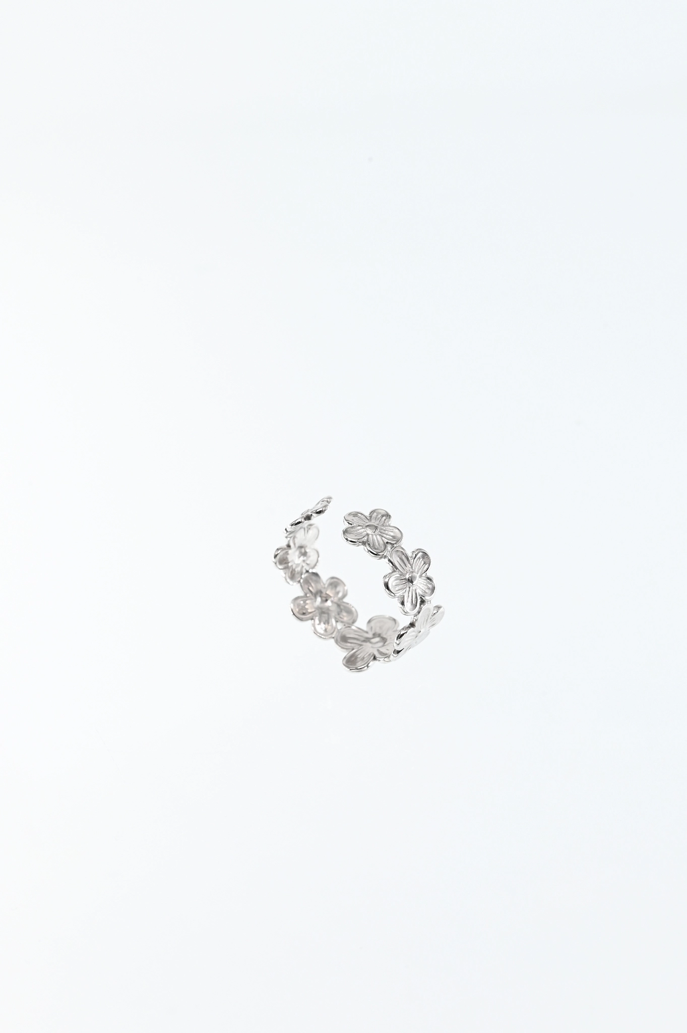 Ring met bloemen